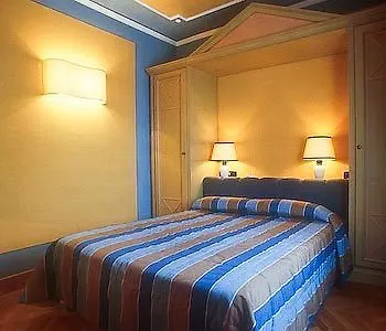 Отель Grand Nizza Et Suisse 4*