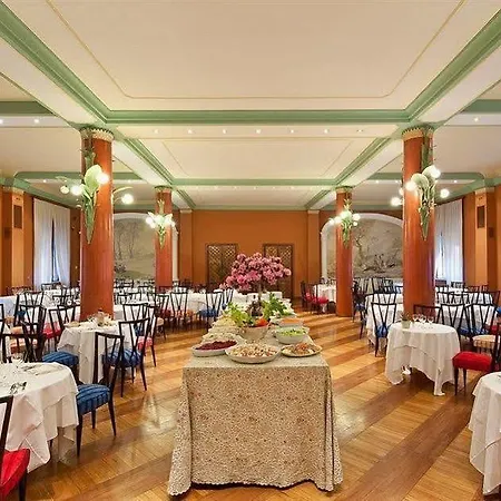Grand Nizza Et Suisse Hotel 4*